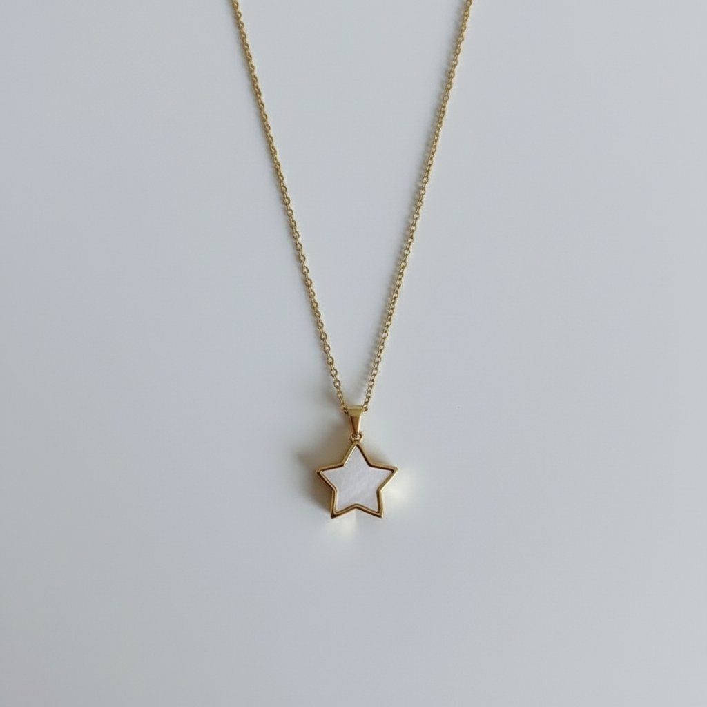 Halskette mit Perlmutt-Anhänger